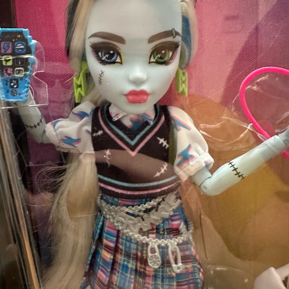 Nwt Monster High Frankie Stein Doll with Pink and Blue Accents - Picture 2 of 4